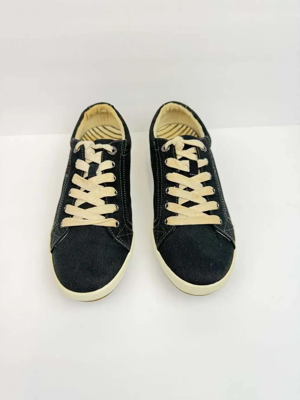 Taos Star Burst Women's Canvas Lace-Up Sneakers in Black Sz 10